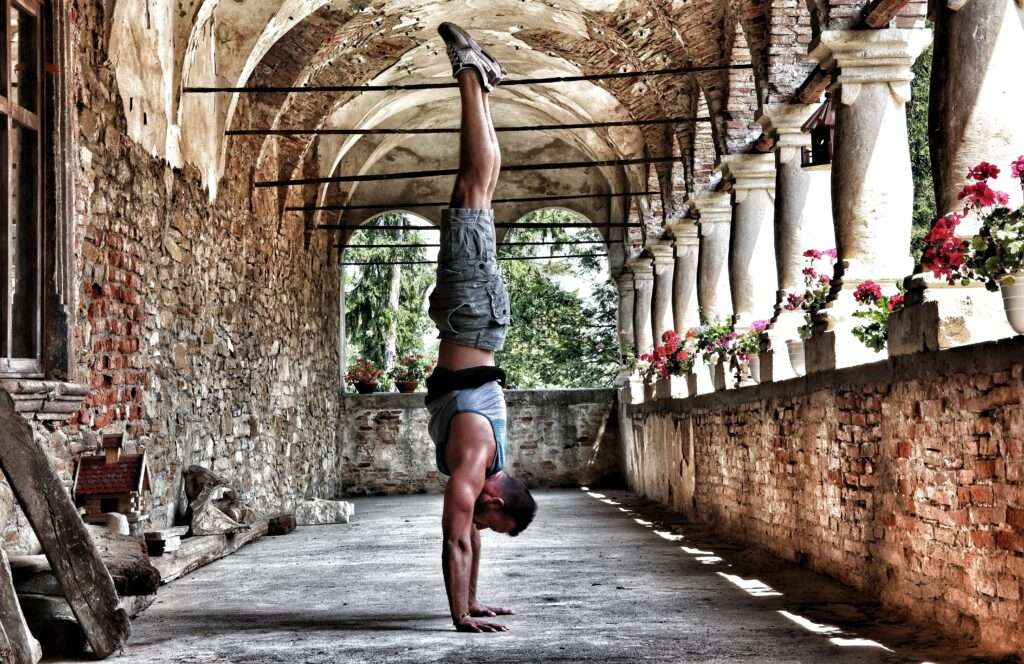 Handstand Mastery: 3 Essential Steps for Beginners to Soar